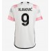 Juventus Dusan Vlahovic #9 Voetbalkleding Uitshirt 2023-24 Korte Mouwen
